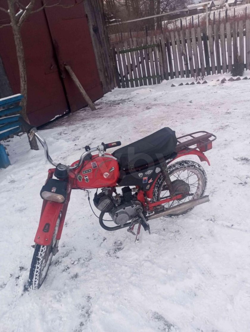 Мопед карпаты красный
