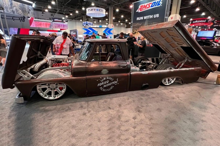 Выставка машин 2021