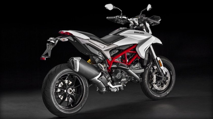 Ducati Hypermotard 821