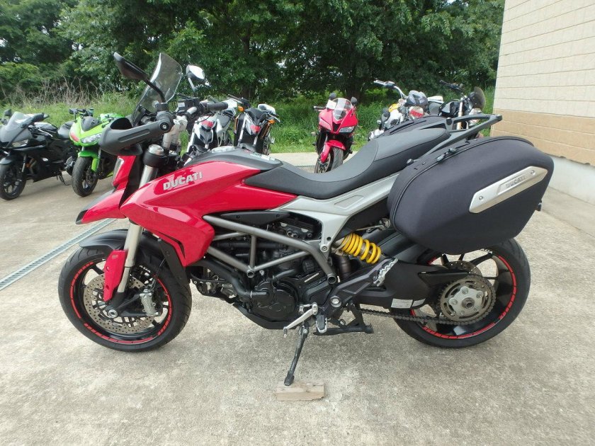 Дукати гиперстрада 2013