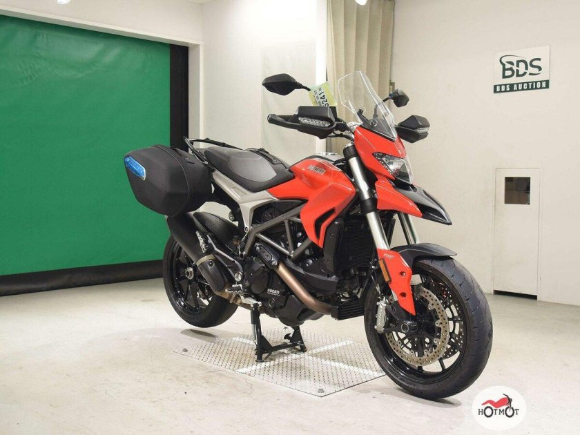 Ducati Hyperstrada 939