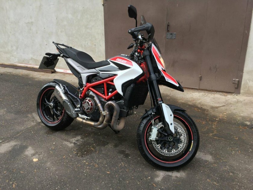 Ducati Hypermotard 821 SP