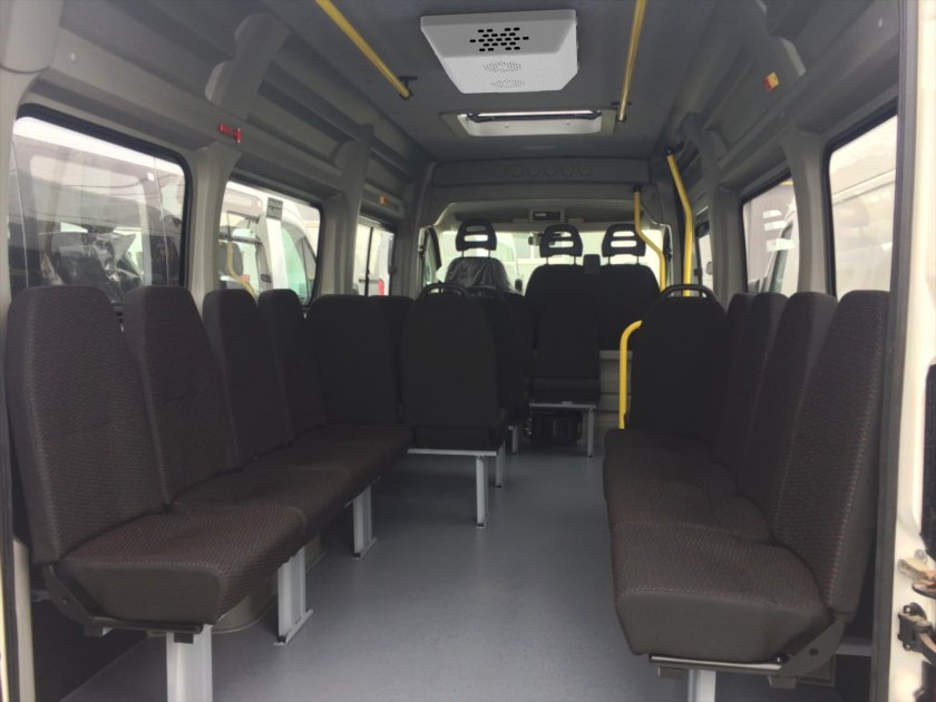 Peugeot Boxer пассажирский 18 мест