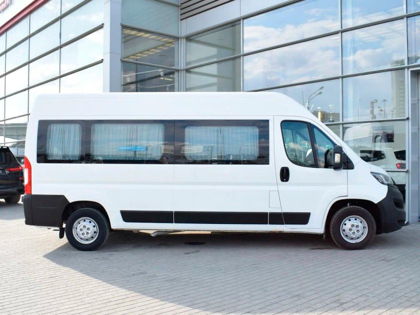 Пежо микроавтобус 8