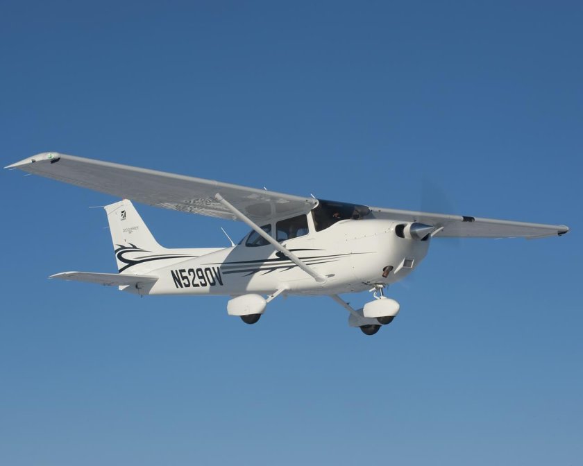 Легкомоторный самолет Cessna-206