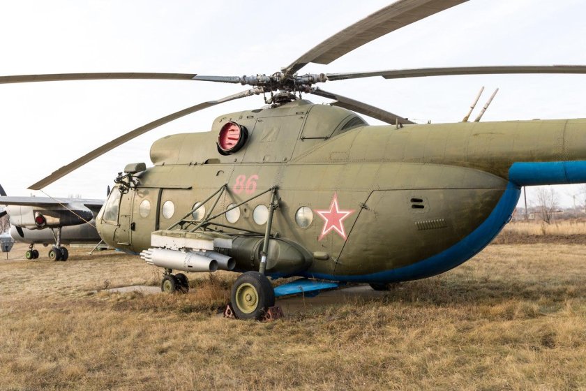 Ми-8 вертолёт