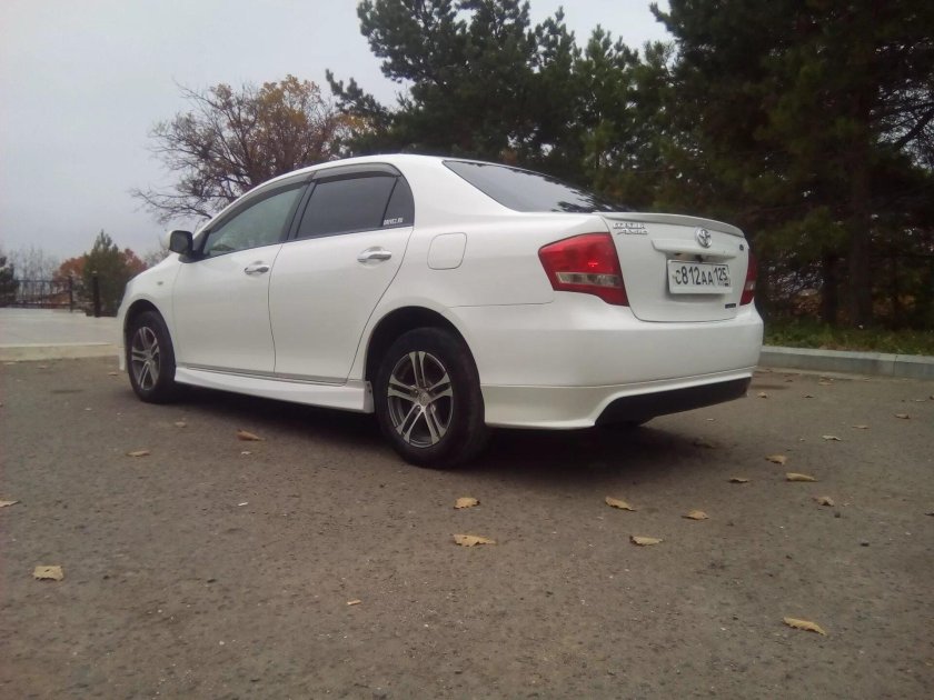 Toyota Corolla Axio e140