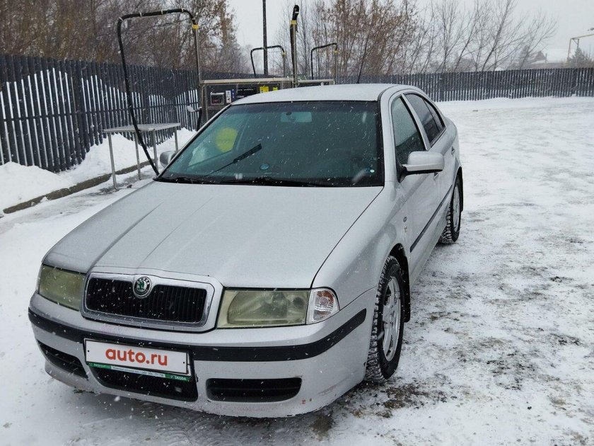 Шкода Октавия 2003 года