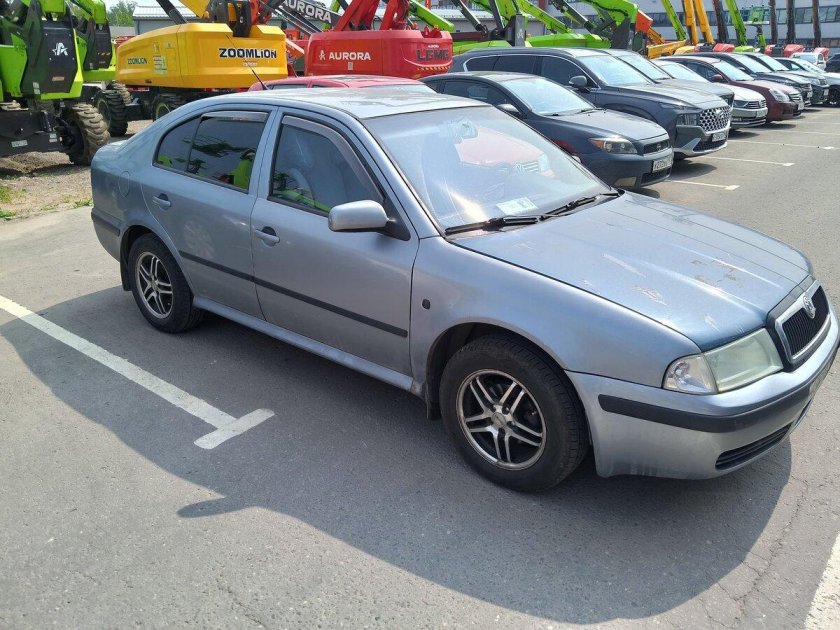 Шкода октавия тур 1.6 2008
