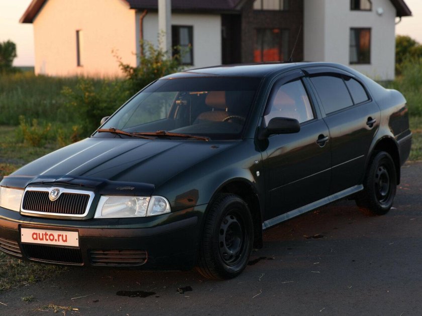 Шкода Октавия 2003 года