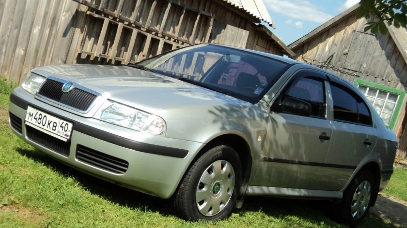 Шкода Октавия 2003 1.6