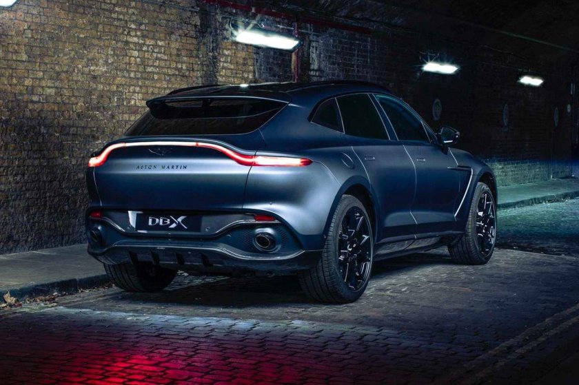 Aston Martin DBX