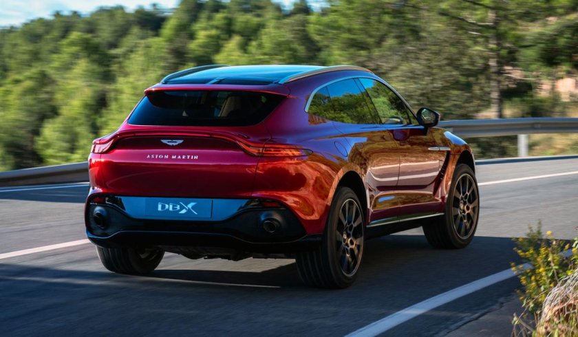 Aston Martin паркетник