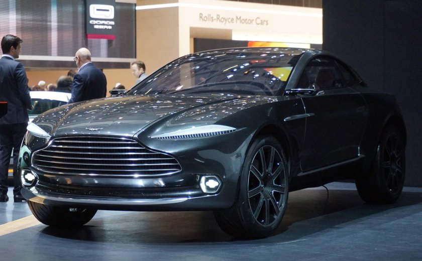 Астон Мартин джип