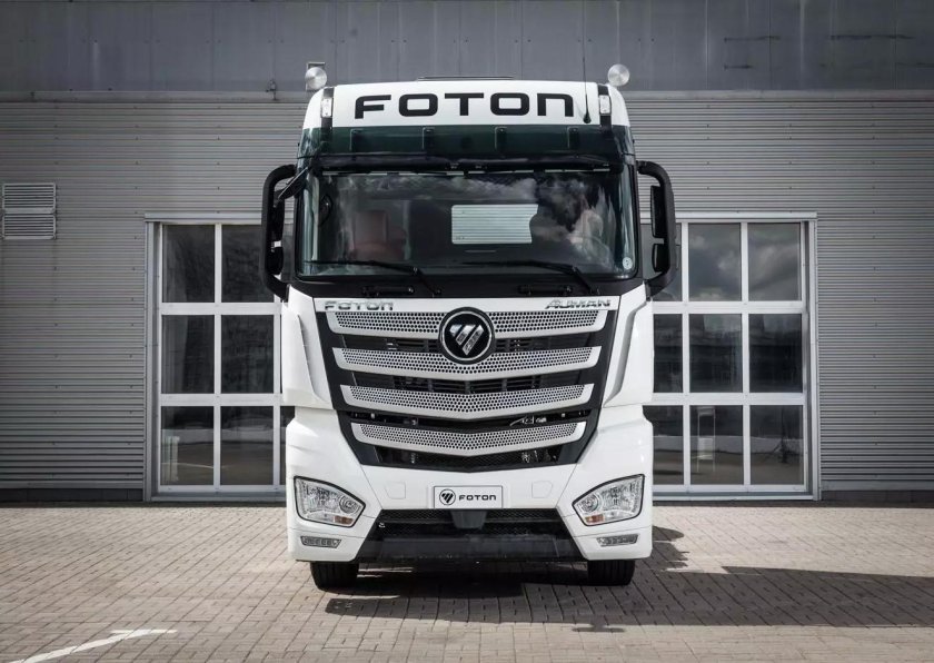 Foton Auman тягач