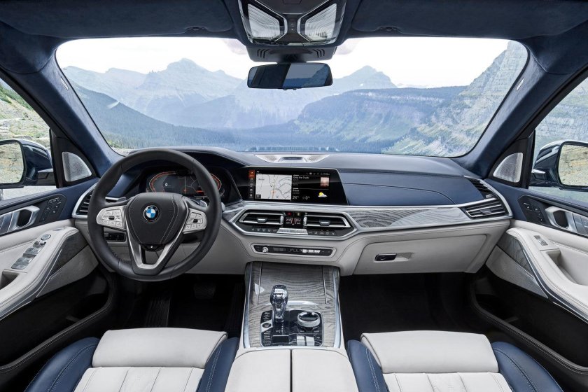 BMW x7 Interior