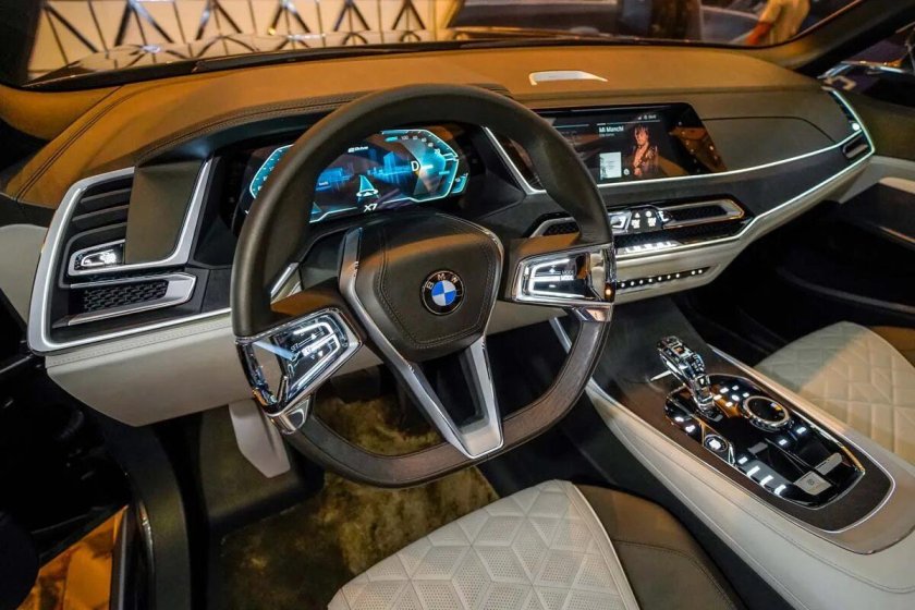BMW x7 2022