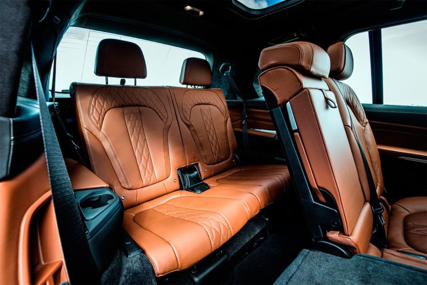 BMW x7 салон сзади