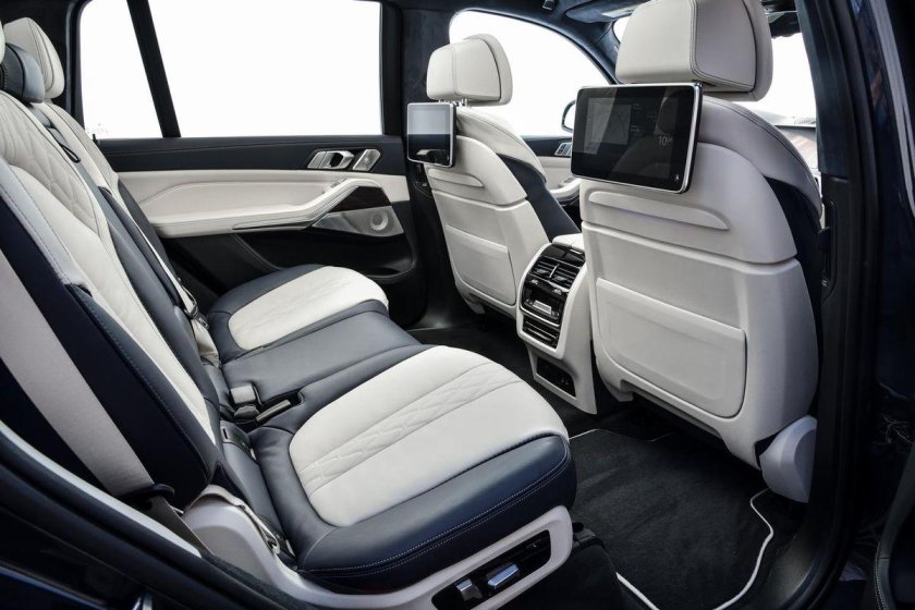 BMW x7 Interior