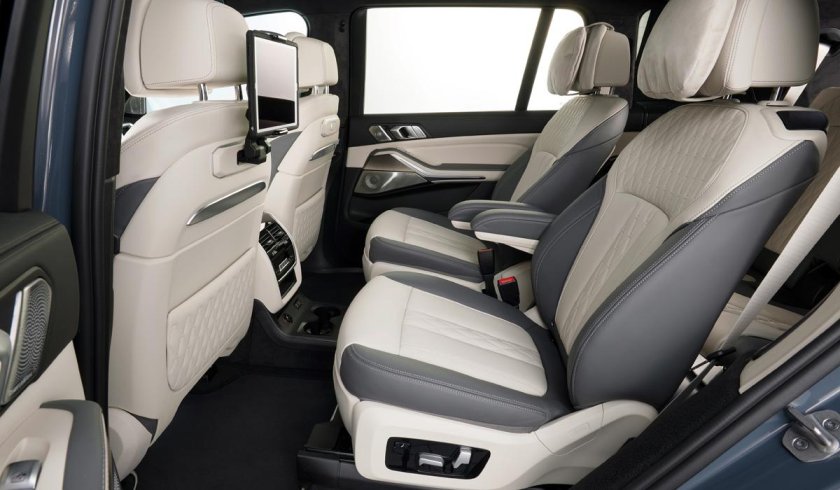 BMW x7 2022