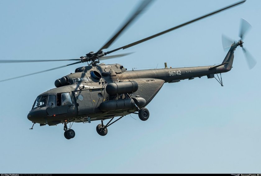 Ми-17 вертолет