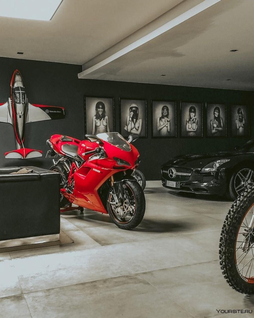 Гараж для мотоцикла