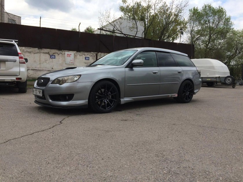 Subaru Legacy r18