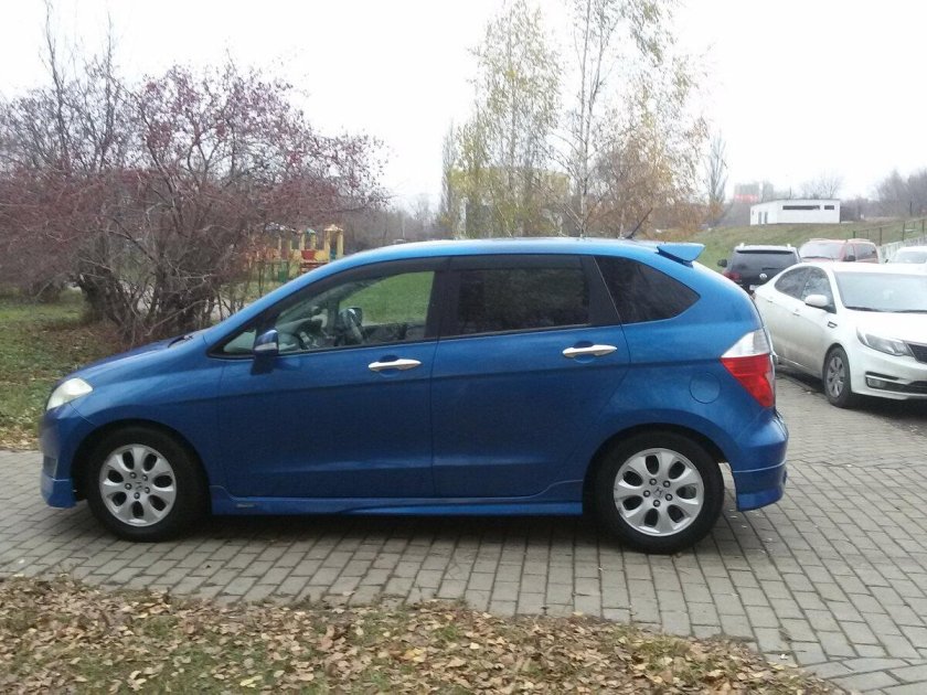 Хонда эдикс 2004 года