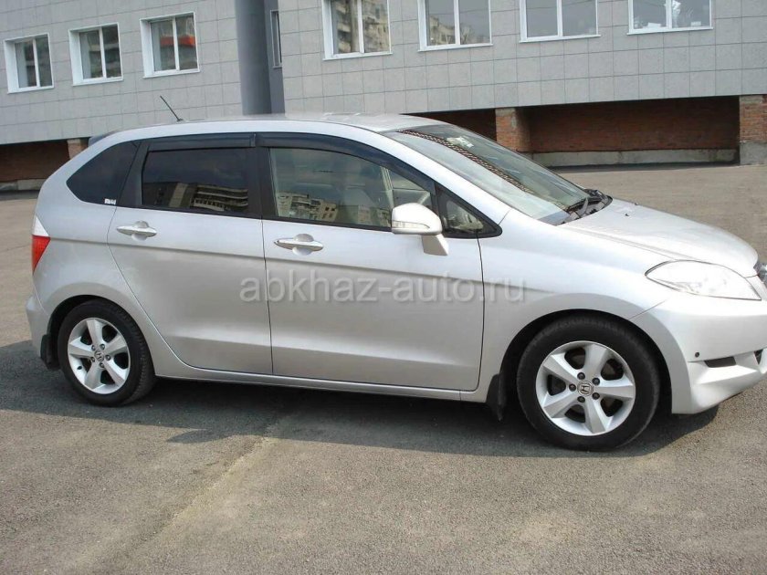 Хонда Edix 2004