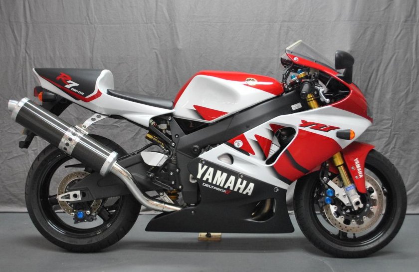 Yamaha YZF 750r