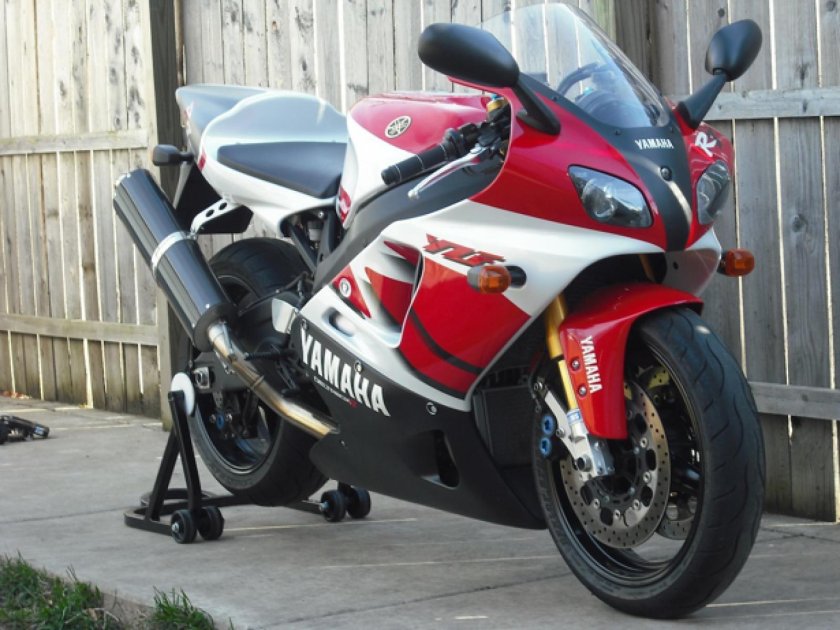 Yamaha YZF-r7