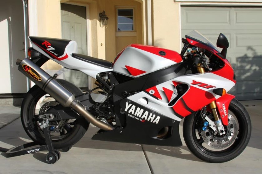 Yamaha r7
