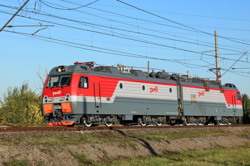 Электровоз 2эс5к