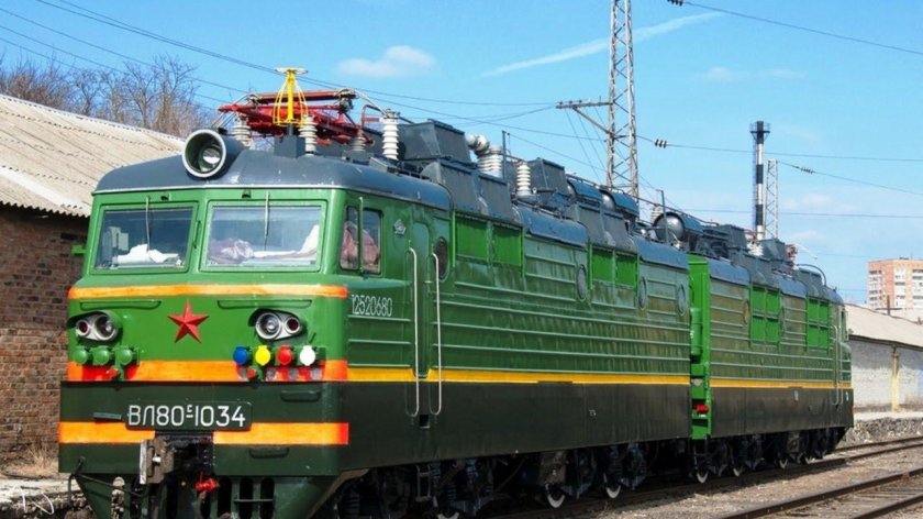 Локомотив вл 80