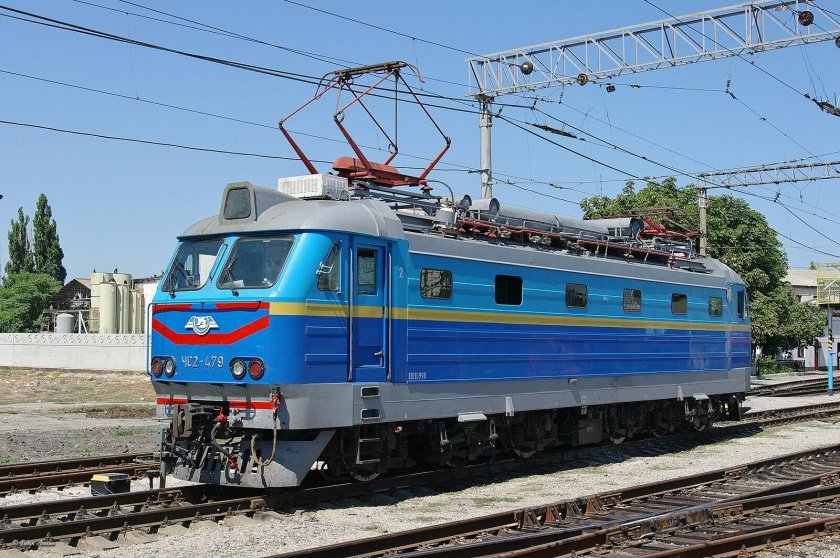 Локомотив чс2