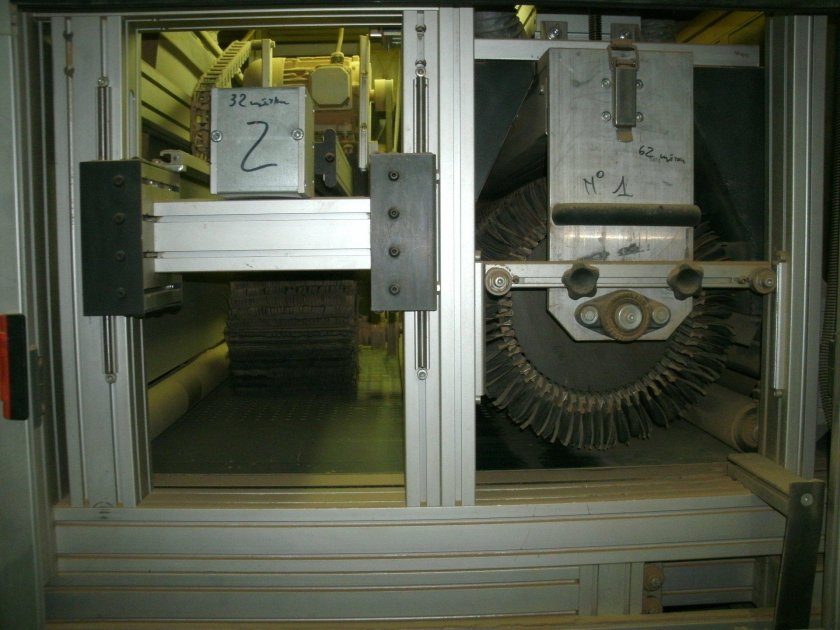 Щеточно барабанный шлифовальный станок