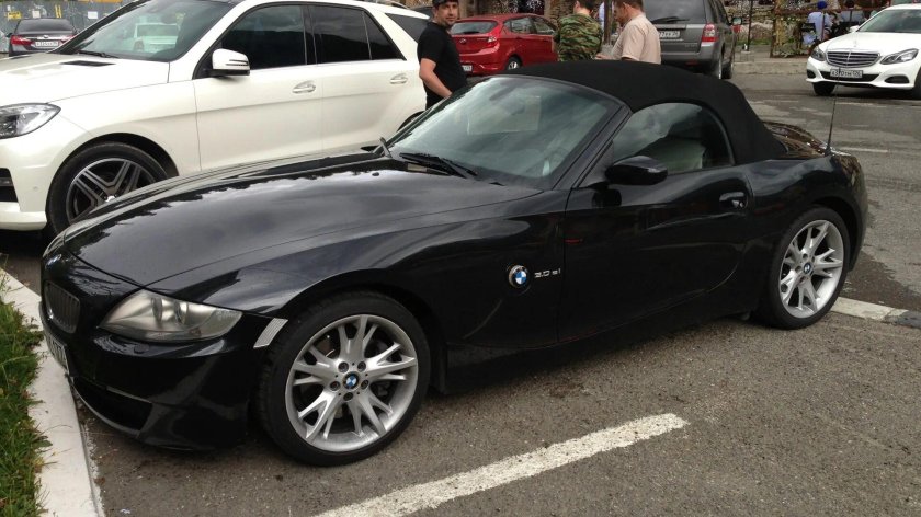 BMW z4 черная