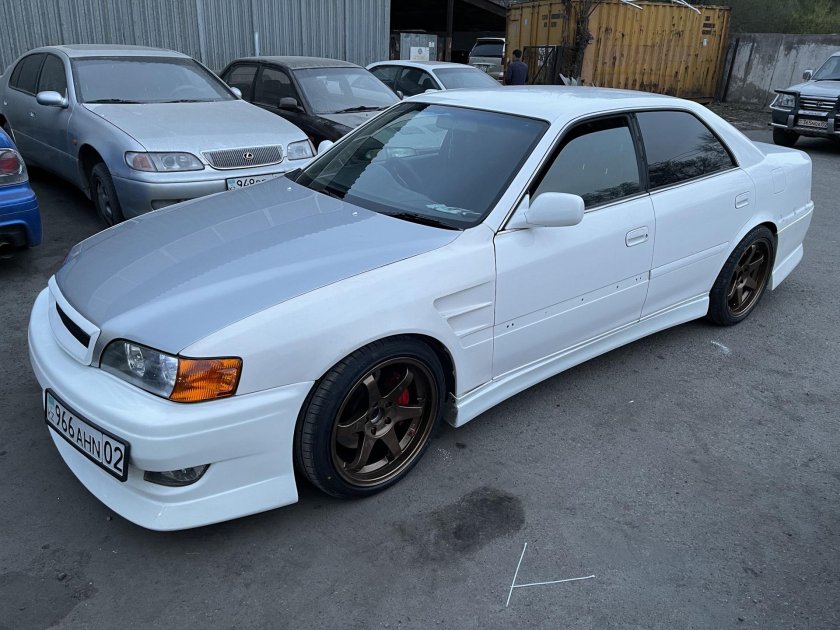 Тойота Чайзер 100