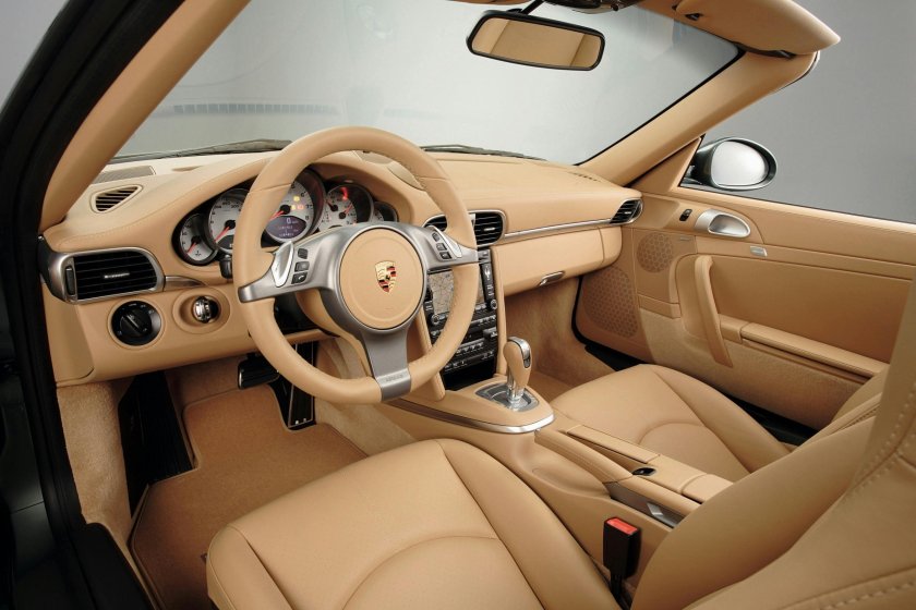 Porsche 911 Carrera салон