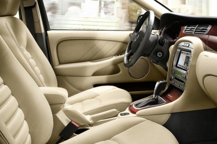 Jaguar x Type 2008 салон