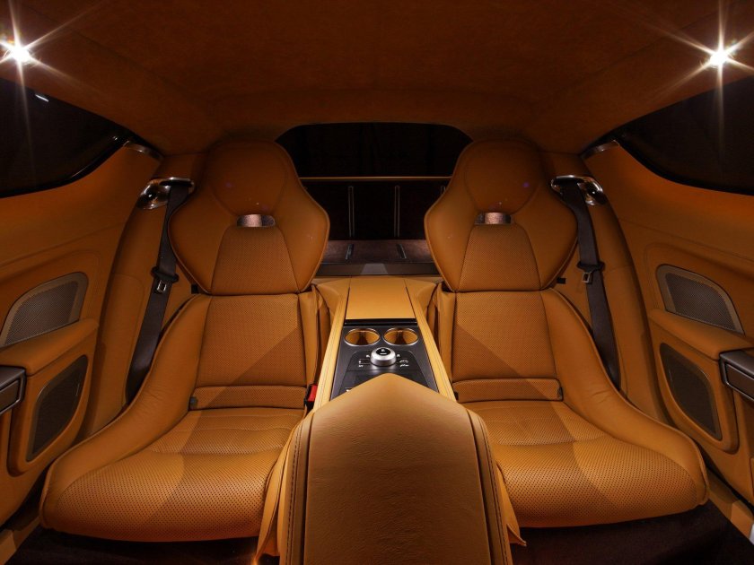 Aston Martin rapide салон