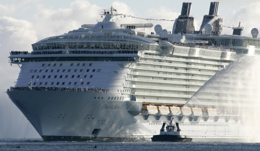 Оазис морей круизный лайнер