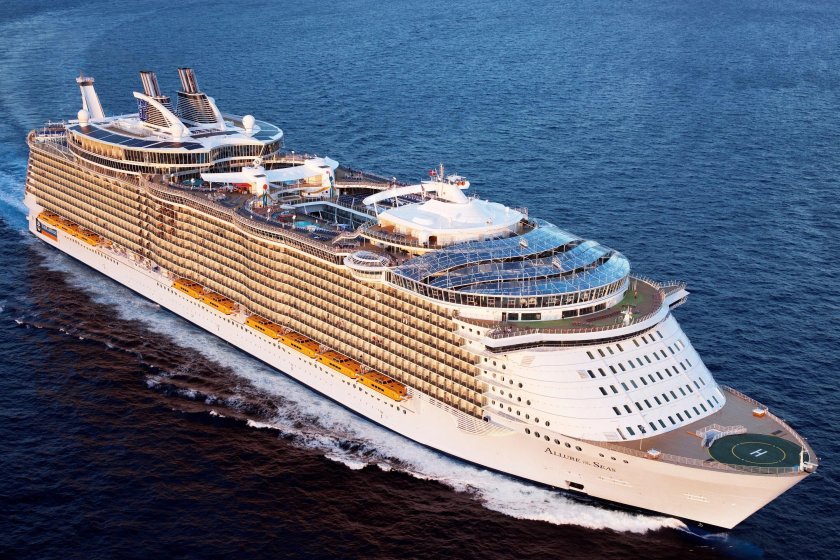 Лайнер Allure of the Seas