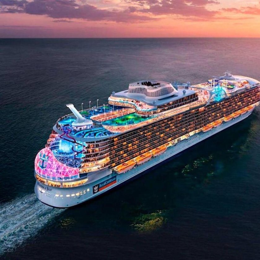 Самый большой в мире круизный лайнер