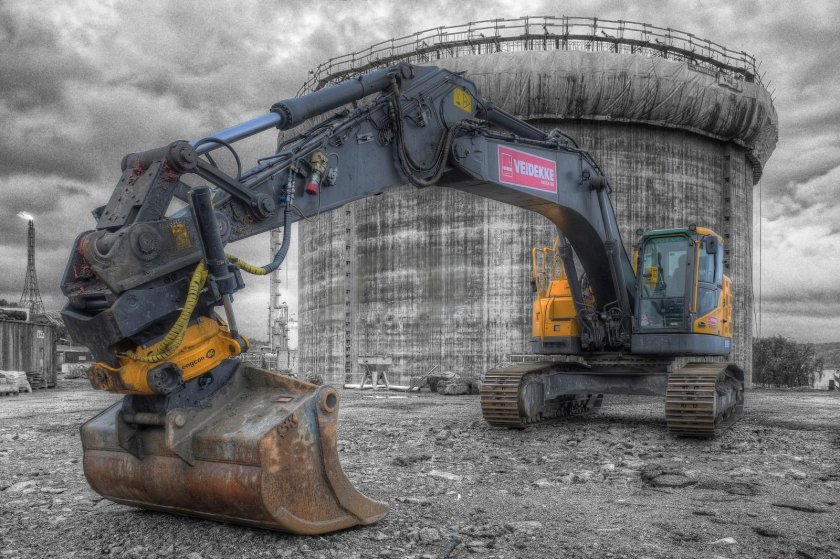 Экскаватор xe180wd