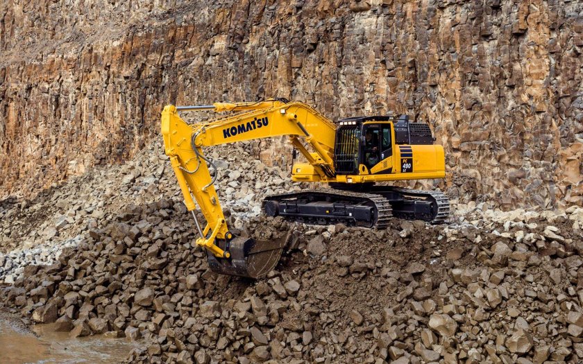 Komatsu pc8000