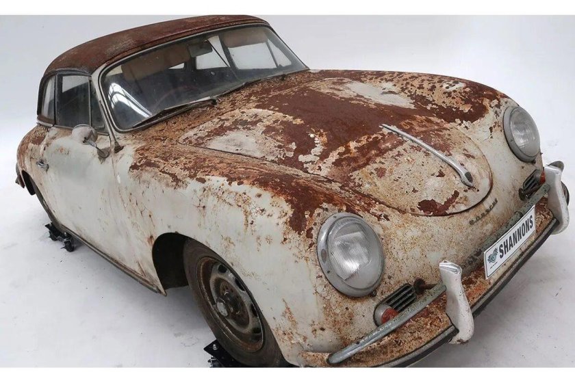 Rusty Porsche 356