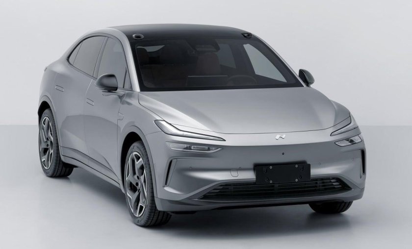 Китайский электромобиль zeekr 001