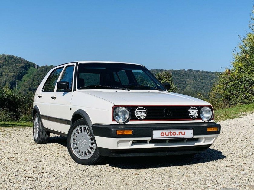 Гольф 2 белый