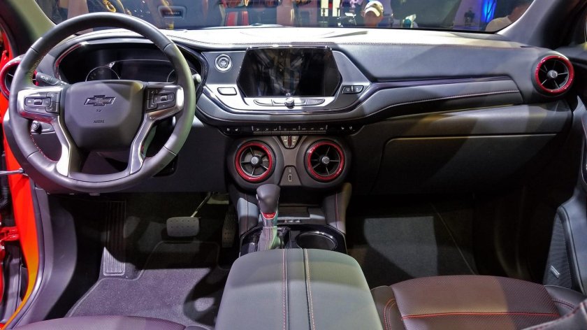 Шевроле блейзер 2020 салон